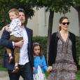 Ben Affleck, Jennifer Garner et leurs enfants à Los Angeles le 27 mars 2016