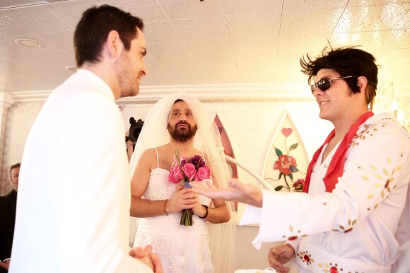 Exclusif -  Mariage de Cyril Hanouna avec Camille Combal dans la Little White Wedding Chapel de Las Vegas le 2 avril 2016.