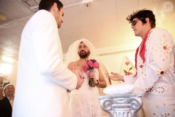 Exclusif -  Mariage de Cyril Hanouna avec Camille Combal dans la Little White Wedding Chapel de Las Vegas le 2 avril 2016.