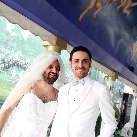 Exclusif -  Mariage de Cyril Hanouna avec Camille Combal dans la Little White Wedding Chapel de Las Vegas le 2 avril 2016.