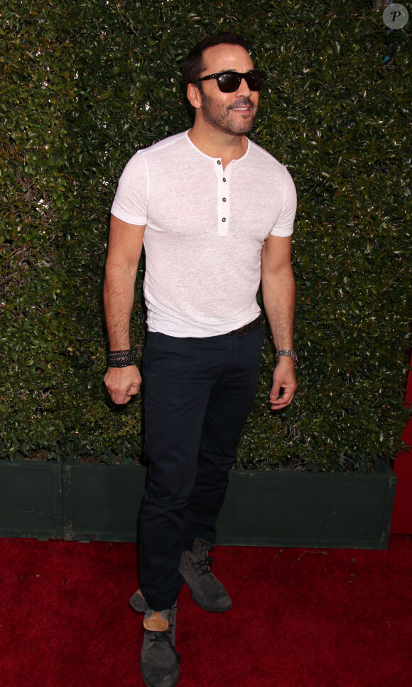 Jeremy Piven   à la 13ème soirée annuelle caritative "Stuart House" à la boutique John Varvatos à West Hollywood. Le 17 avril 2016