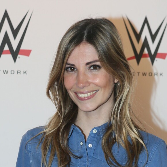 Alexandra Rosenfeld, dans les coulisses du combat de catch WWE LIVE Revenge à l'AccorHotels Arena à Paris, le 22 avril 2016.