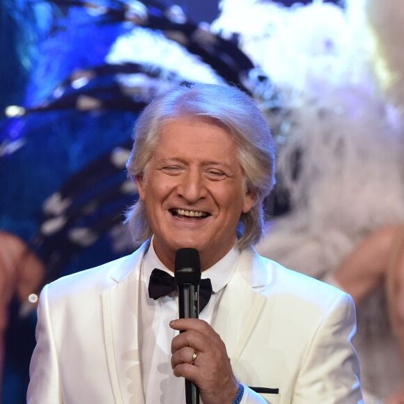 Exclusif - Patrick Sébastien, sur le tournage de l'émission Le Plus Grand Cabaret Du Monde, à La Plaine St-Denis le 26 novembre 2015.