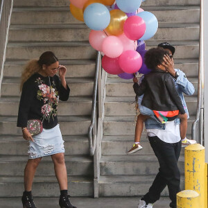 Beyoncé, Jay Z et Blue Ivy au Century City mall à Los Angeles, le 27 février 2016.