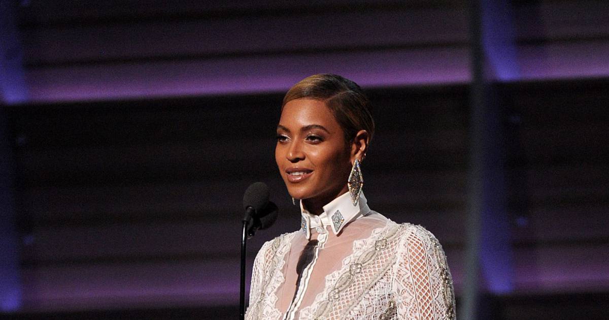 Beyoncé aux 58e Grammy Awards au Staples Center. Los Angeles, le 15 ...