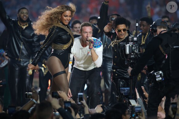 Beyoncé, Chris Martin et Bruno Mars au Super Bowl 50 à Santa Clara. Le 7 février 2016.