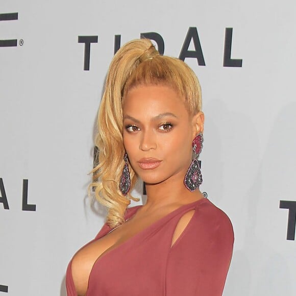 Beyoncé au concert Tidal X: 1020 Amplified à Brooklyn, New York. Le 20 octobre 2015.