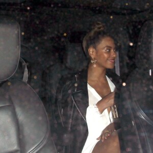 Beyonce et son mari Jay-Z sortent ensemble à West Hollywood le 16 février 2016.