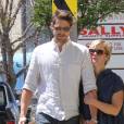 Jennie Garth et son mari David Abrams se rendent dans la boutique Marshall avant d'aller déjeuner à Los Angeles, le 22 avril 2016.