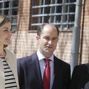 La reine Letizia d'Espagne présidait la cérémonie d'annonce du lauréat du Prix Fondation Princesse de Gérone 2016 dans la catégorie Entité, le 26 avril 2016 à Madrid.