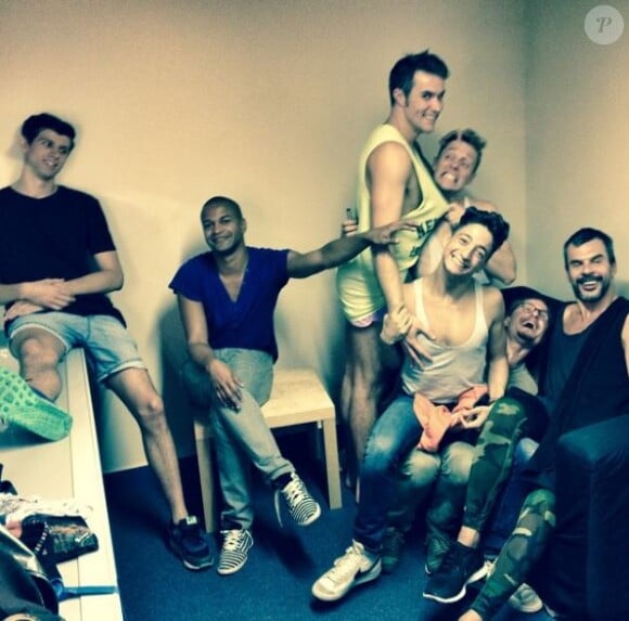 Les danseurs de Tutu avec le chorégraphe Philippe Lafeuille sur Instagram. 2015