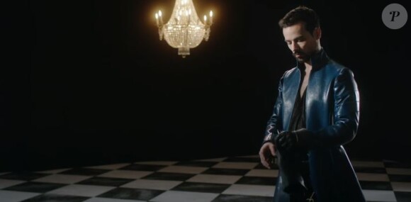 Damien Sargue dans le clip "De mes propres ailes", nouvel extrait de la comédie musicale "Les 3 Mousquetaires"