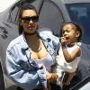 Kim Kardashian et sa fille North West à Miami, le 24 avril 2016