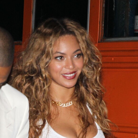 Beyoncé et son mari Jay-Z à la fête du mariage de Solange Knowles et Alan Ferguson sur le thème de "Mardi Gras" dans le quartier français de la Nouvelle-Orléans, le 16 novembre 2014.