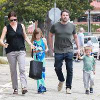 Jennifer Garner et Ben Affleck à Paris : Balade familiale et... baiser amoureux !