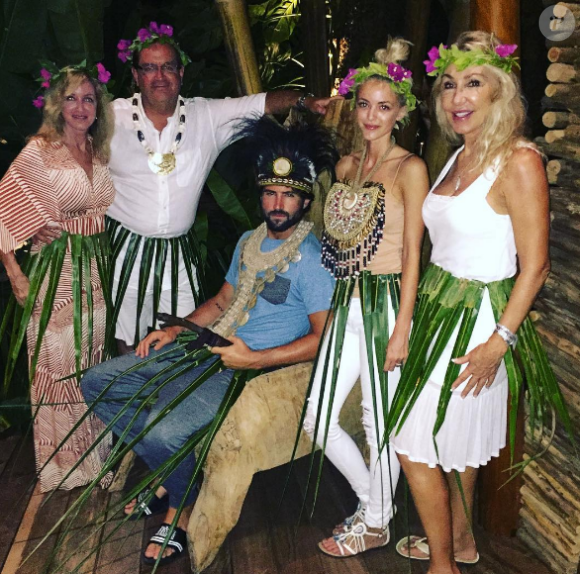 Brody Jenner en vacances à Bali avec sa fiancée Kaitlynn Jenner, sa mère Linda Thompson et ses beaux parents par alliance. Photo publiée sur sa page Instagram, le 5 mai 2016