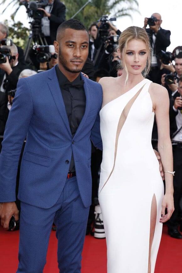 Doutzen Kroes et son mari Sunnery James - Montée des marches du film "La Tête Haute" pour l'ouverture du 68 ème Festival du film de Cannes – Cannes le 13 mai 2015