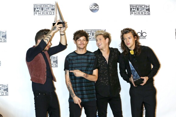 One Direction (Liam Payne, Harry Styles, Niall Horan et Louis Tomlinson) lors de la 43ème cérémonie annuelle des "American Music Awards" à Los Angeles, le 22 novembre 2015. © CPA/Bestimage