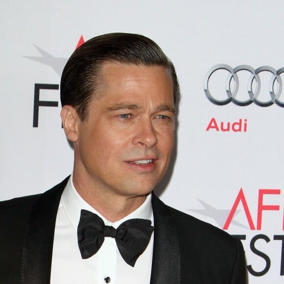 Brad Pitt et sa femme Angelina Jolie - Avant-première du film "By the Sea" lors du gala d'ouverture de l'AFI Fest à Hollywood, le 5 novembre 2015.