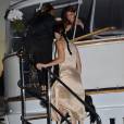 Exclusif - Bella Hadid est accueillie par les mannequins Cheyenne Tozzi et Bambi Northwood-Blyth sur un yacht à Sydney le 16 mai 2016.