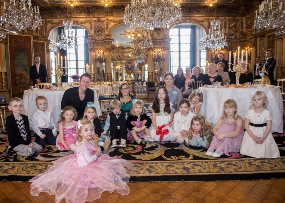 Image du goûter d'anniversaire pour les 2 ans de la princesse Leonore de Suède, organisé par sa mère la princesse Madeleine de Suède avec des enfants sious l'égide de l'association Min Stora Dag, le 22 février 2016 au palais royal à Stockholm.