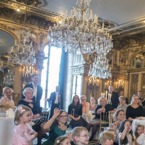 Image du goûter d'anniversaire pour les 2 ans de la princesse Leonore de Suède, organisé par sa mère la princesse Madeleine de Suède avec des enfants sious l'égide de l'association Min Stora Dag, le 22 février 2016 au palais royal à Stockholm.