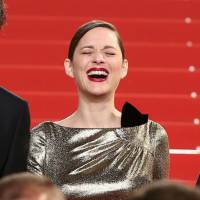 Marion Cotillard à Cannes : Quand la star se tape l'incruste !