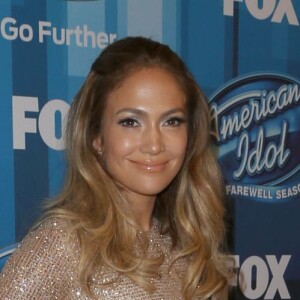 Jennifer Lopez à la soirée de "American Idol" au théâtre The Dolby à Hollywood, le 7 avril 2016