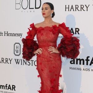 Katy Perry - Photocall de la 23e édition du Gala de l'amfAR "Cinéma contre Sida" à l'hôtel de l'Eden Roc au Cap d'Antibes, le 19 mai 2016, lors du 69 ème Festival International du Film de Cannes.