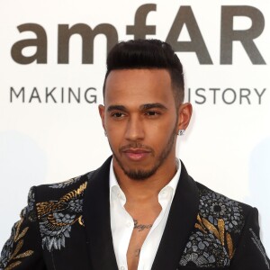 Lewis Hamilton - Photocall de la 23e édition du Gala de l'amfAR "Cinéma contre Sida" à l'hôtel de l'Eden Roc au Cap d'Antibes, le 19 mai 2016, lors du 69 ème Festival International du Film de Cannes.