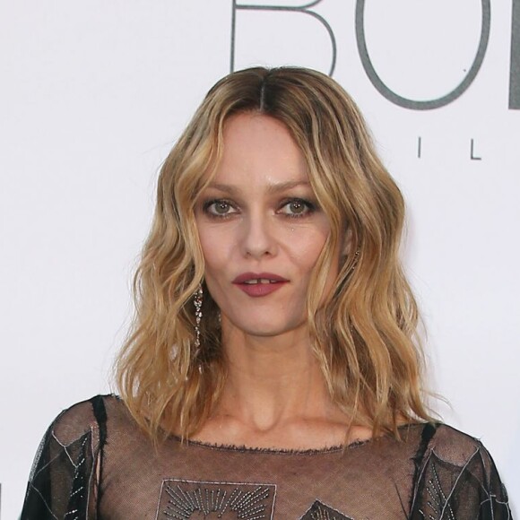 Vanessa Paradis - Photocall de la 23e édition du Gala de l'amfAR "Cinéma contre Sida" à l'hôtel de l'Eden Roc au Cap d'Antibes, le 19 mai 2016, lors du 69 ème Festival International du Film de Cannes.