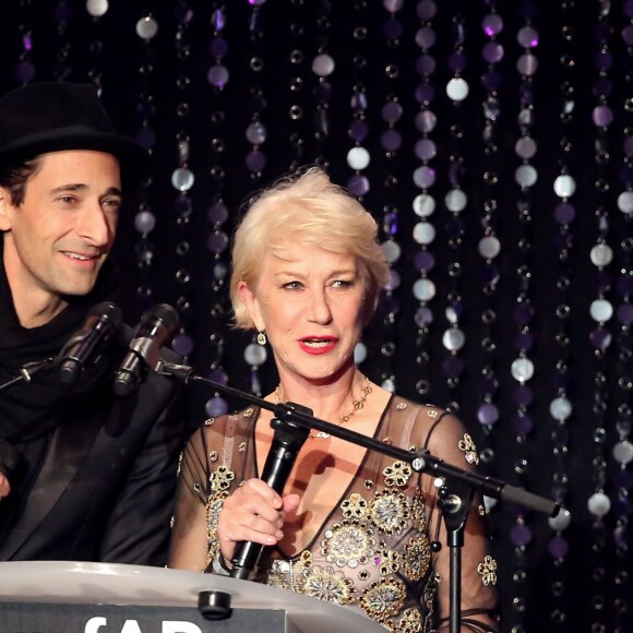 Adrien Brody et Helen Mirren - Soirée de la 23e édition du Gala de l'amfAR "Cinéma contre Sida" à l'hôtel de l'Eden Roc au Cap d'Antibes, le 19 mai 2016, lors du 69 ème Festival International du Film de Cannes