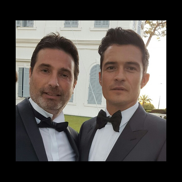 Richard Orlinski et Orlando Bloom lors de la 23e édition du Gala de l'amfAR "Cinéma contre Sida" à l'hôtel de l'Eden Roc au Cap d'Antibes, le 19 mai 2016, lors du 69 ème Festival International du Film de Cannes.