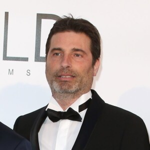 Bernard Montiel, Richard Orlinski, guest - Photocall de la soirée "23th edition of AmfAR's Cinema Against AIDS" Gala à l'hôtel de l'Eden Roc au Cap d'Antibes, le 19 mai 2016, lors du 69 ème Festival International du Film de Cannes. © Dominique Jacovides/Bestimage