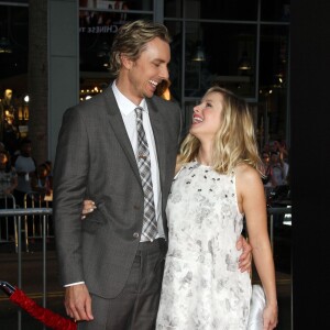 Dax Shepard, Kristen Bell enceinte - Première du film "This Is Where I Leave You" à Hollywood le 15 septembre 2014