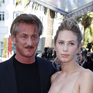 Sean Penn et sa fille Dylan Penn - Montée des marches du film "The Last Face" lors du 69ème Festival International du Film de Cannes. Le 20 mai 2016. © Olivier Borde-Cyril Moreau/Bestimage