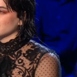 Soko dans On n'est pas couché, le 21 mai 2016 à Cannes.