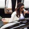 Eva Longoria quitte un yacht lors du 69e Festival International du Film de Cannes, le 13 mai 2016.