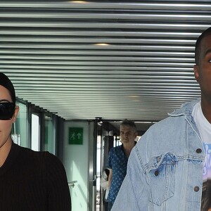 Kim Kardashian et Kanye West arrivent à l'aéroport Heathrow de Londres. Le 22 mai 2016