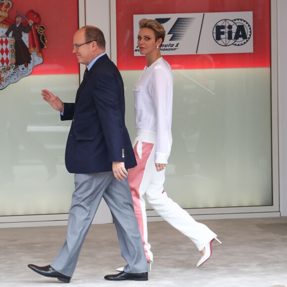 Le prince Albert II de Monaco et la princesse Charlène de Monaco au 74e Grand Prix de Formule 1 de Monaco, le 29 mai 2016, remporté par Lewis Hamilton.