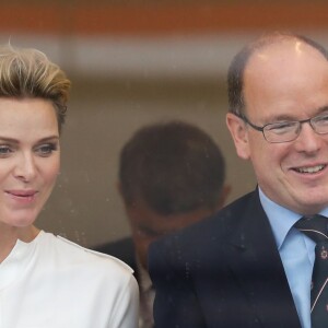 Le prince Albert II de Monaco et la princesse Charlène de Monaco lors du 74e Grand Prix de Formule 1 de Monaco, le 29 mai 2016, remporté par Lewis Hamilton.