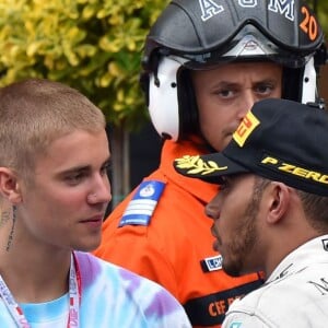 Justin Bieber était présent au 74e Grand Prix de Monaco et a pu féliciter son ami Lewis Hamilton pour sa belle victoire, devant D.Ricciardo et S.Perez. © Bruno Bebert/Bestimage