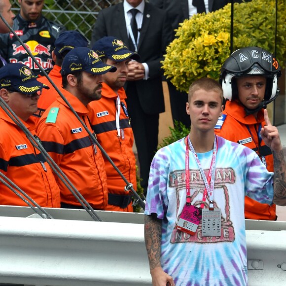 Justin Bieber était présent au 74e Grand Prix de Monaco et a pu féliciter son ami Lewis Hamilton pour sa belle victoire, devant D.Ricciardo et S.Perez. © Bruno Bebert/Bestimage