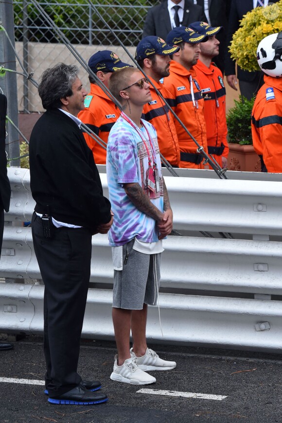 Justin Bieber était présent au 74e Grand Prix de Monaco et a pu féliciter son ami Lewis Hamilton pour sa belle victoire, devant D.Ricciardo et S.Perez. © Bruno Bebert/Bestimage