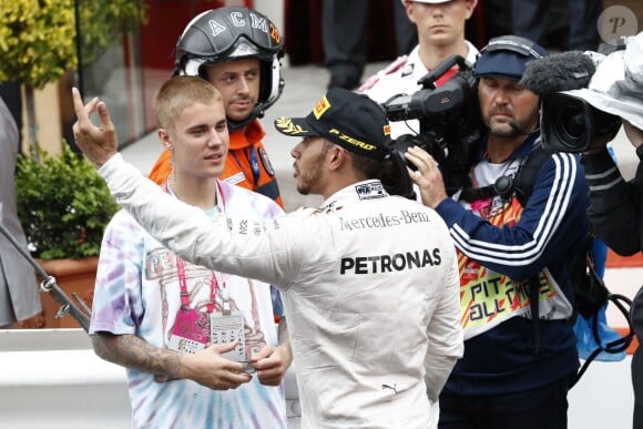 Justin Bieber a pu célébrer la victoire de son ami Lewis Hamilton au 74e Grand Prix de F1 de Monaco, remporté par Lewis Hamilton devant D. Ricciardo et S. Perez, le 29 mai 2016.