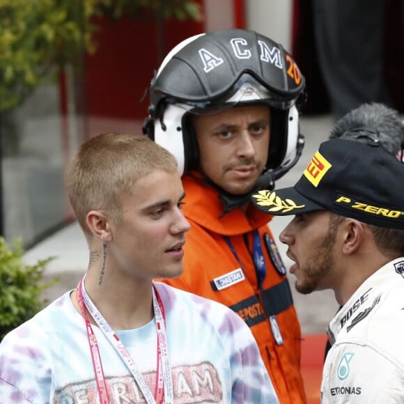 Justin Bieber a pu célébrer la victoire de son ami Lewis Hamilton au 74e Grand Prix de F1 de Monaco, remporté par Lewis Hamilton devant D. Ricciardo et S. Perez, le 29 mai 2016.