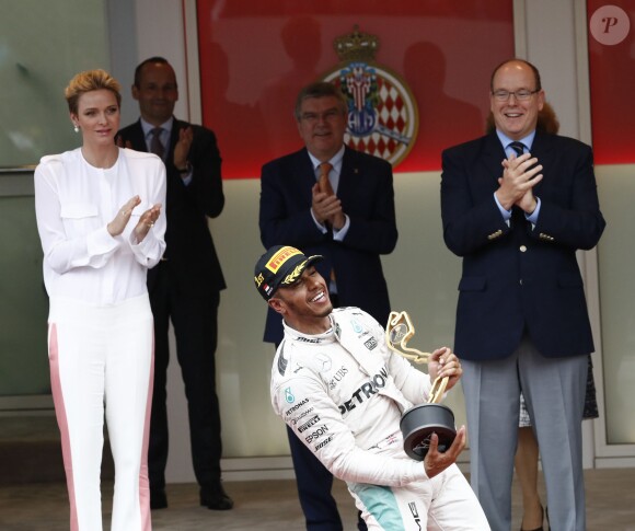 La princesse Charlene et le prince Albert II de Monaco ont célébré le succès de Lewis Hamilton au 74e Grand Prix de F1 de Monaco, remporté par le Britannique devant D. Ricciardo et S. Perez, le 29 mai 2016. © Bruno Bebert/Bestimage