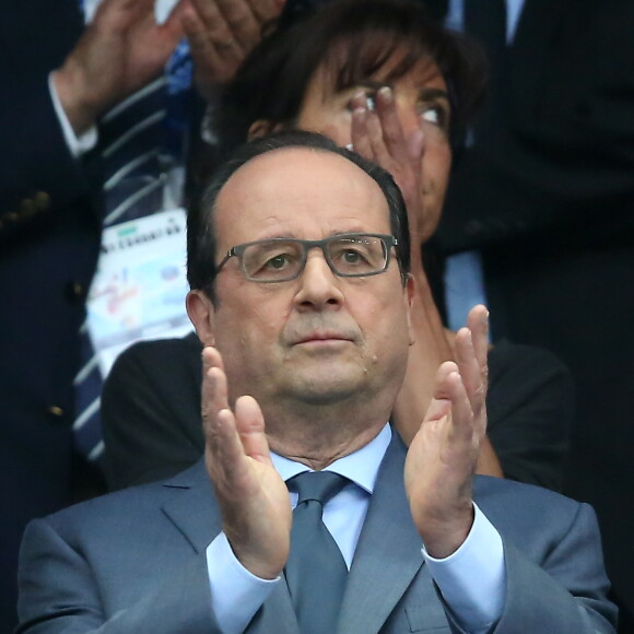 François Hollande à la finale de la Coupe de France de football (PSG / OM) au Stade de France à Saint-Denis le 21 mai 2016. Le PSG remporte le match 4 - 2. © Dominique Jacovides / Bestimage