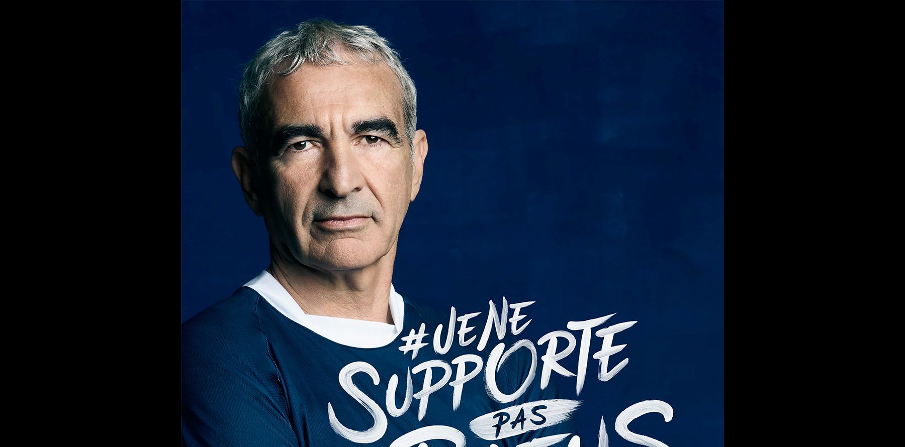 Estelle Denis et Raymond Domenech se lâchent : "On ne supporte pas les bleus" - Purepeople