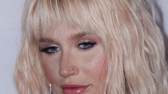 Kesha, insultée sur Instagram : La popstar répond... avec ses fesses !